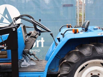 iseki-ta270f-1432596-46015385