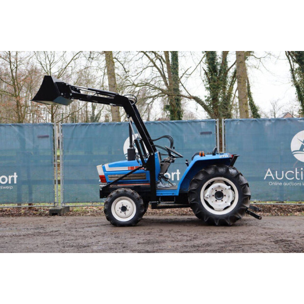 لسكي TA270F-46015412