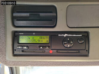 2011-mercedes-benz-atego-1218-1432603-46015664