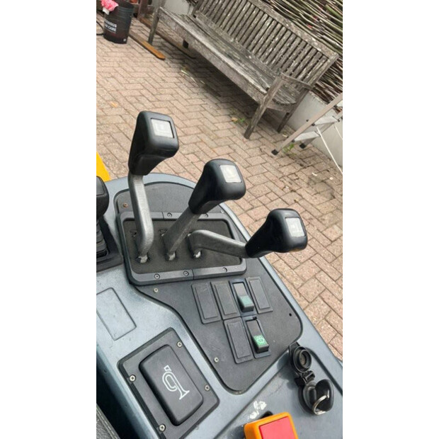 2011 Jungheinrich TFG30S-46015679