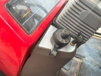 2010-massey-ferguson-1230-1432607-46015794