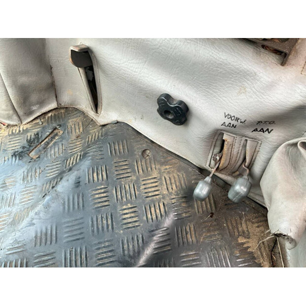 2010 ماسي فيرغسون 1230-46015796