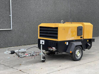 Image de COMPRESSEURS MÉCANIQUES 2012 Doosan 7/51