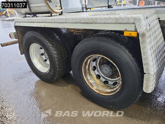 2015-mercedes-benz-arocs-3240-1432629-46016718