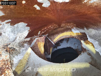 2015-mercedes-benz-arocs-3240-1432629-46016728