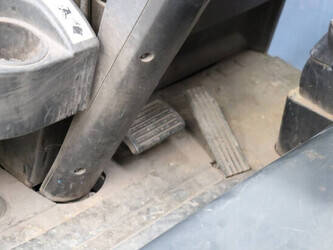 2001-still-r60-30-1432628-46016741