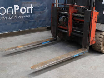 2001-still-r60-30-1432628-46016764