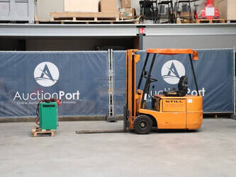 Image for FORKLIFTS 1990 Still R50-15