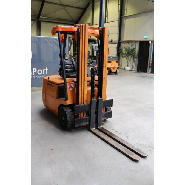 1990 Still R50-15-46016779