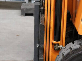 1990-still-r50-15-1432630-46016782