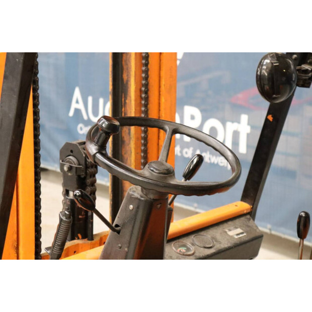 1990 Still R50-15-46016803