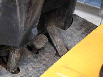 2001-still-r50-15-1432632-46016910