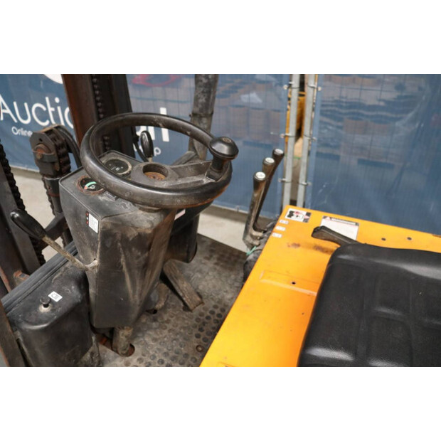 2001 Still R50-15-46016911