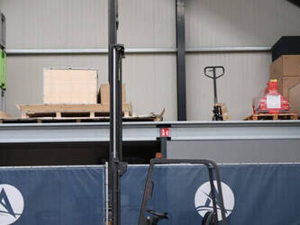 still-r-20-15-1432634-46017048