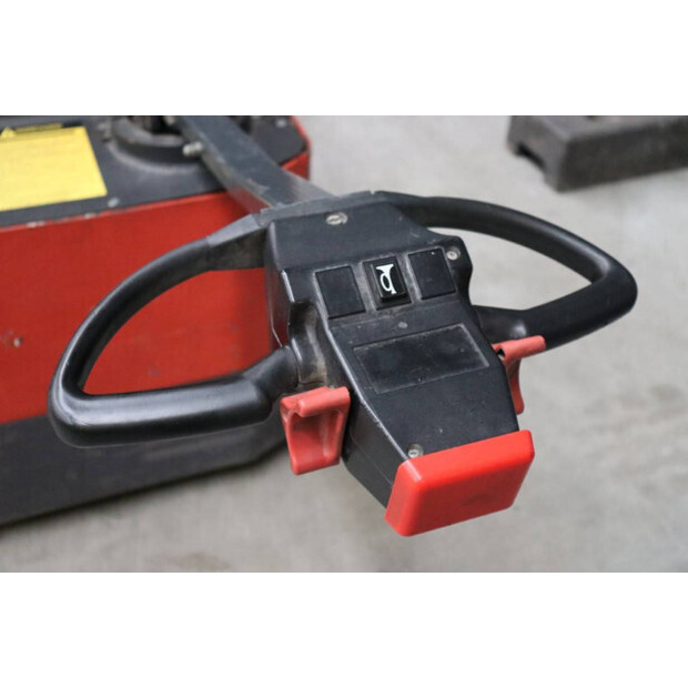 2003 اتليت CSHI 160-46017177