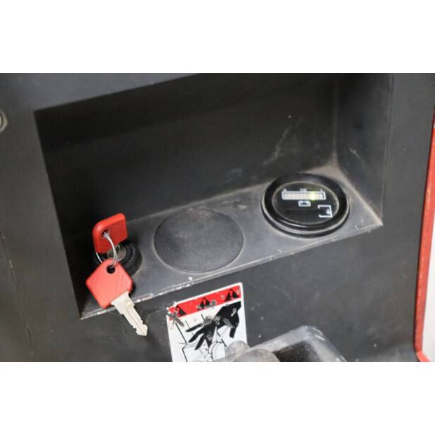 2003 اتليت CSHI 160-46017179