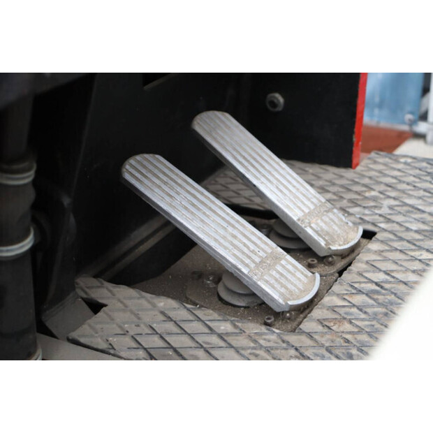 1995 Sichelschmidt M7210-46017261