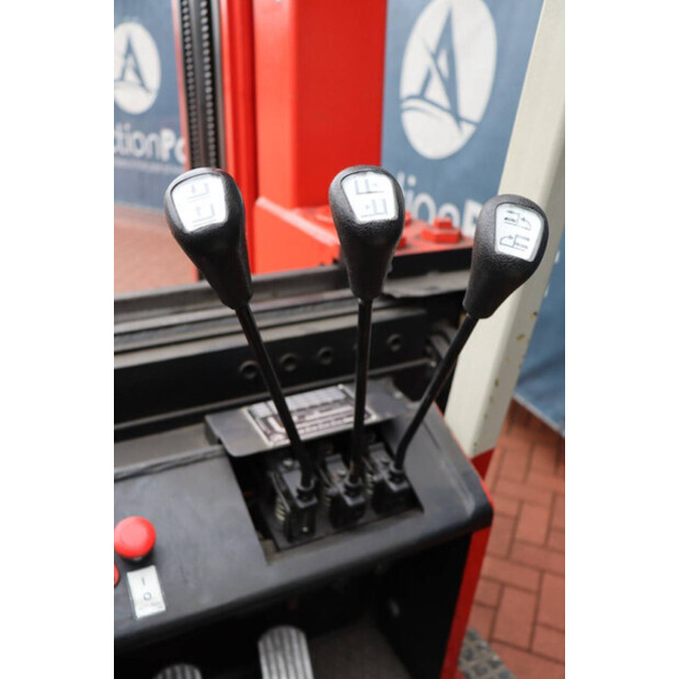 1995 Sichelschmidt M7210-46017266