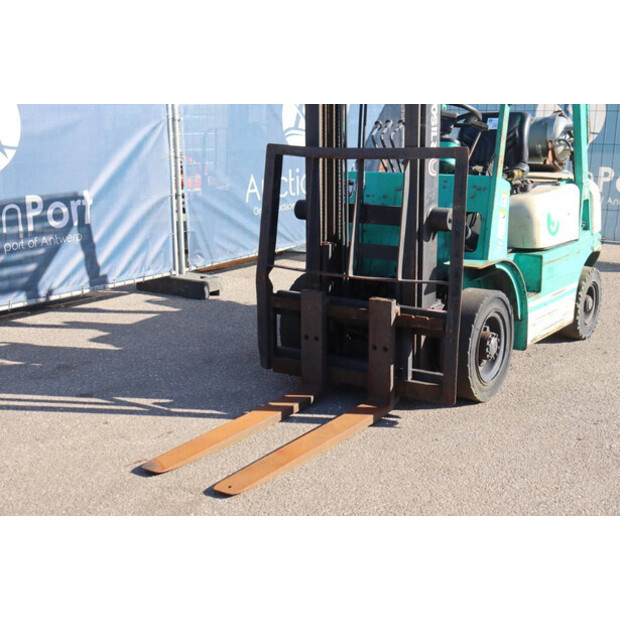 2003 Artison FG25-46017556