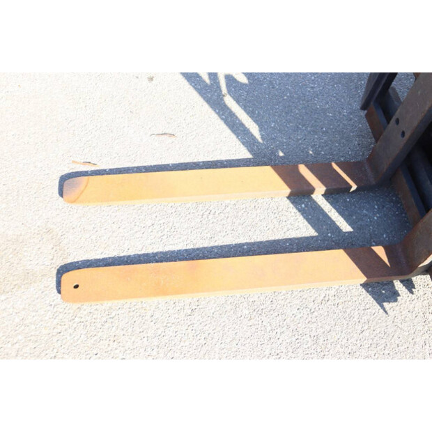 2003 Artison FG25-46017557