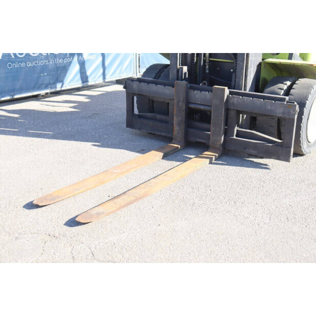 2000 Clark CMP 40D-46017612