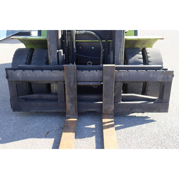 2000 Clark CMP 40D-46017615