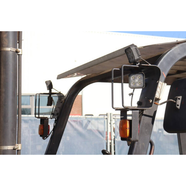 2000 Clark CMP 40D-46017616