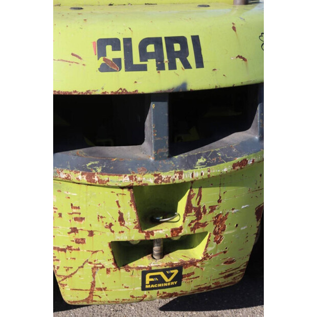 2000 Clark CMP 40D-46017625