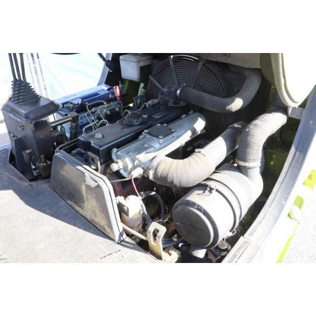 2000 Clark CMP 40D-46017639