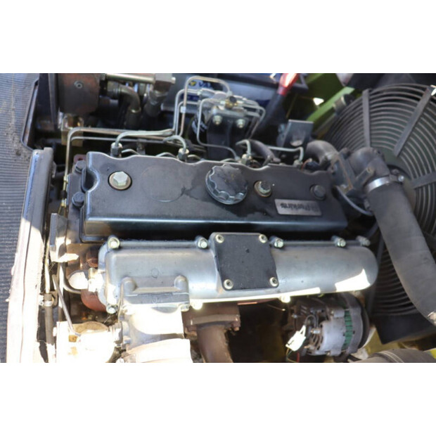 2000 Clark CMP 40D-46017640