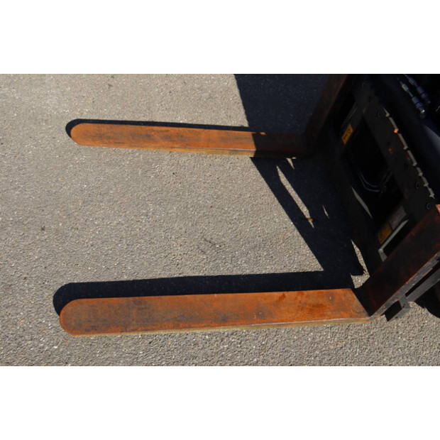 2011 تويوتا 02-8FGJF35-46017714