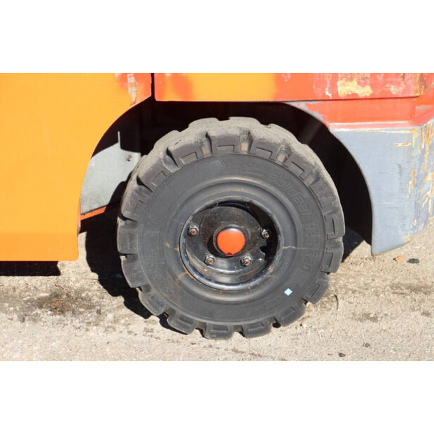 2011 تويوتا 02-8FGJF35-46017718