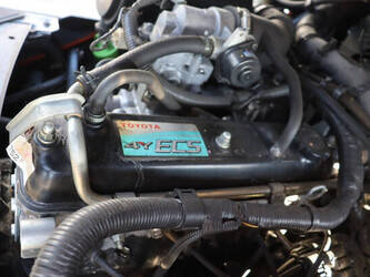 2011-toyota-02-8fgjf35-46017735