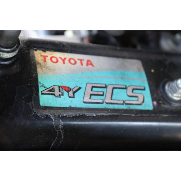 2011 تويوتا 02-8FGJF35-46017736