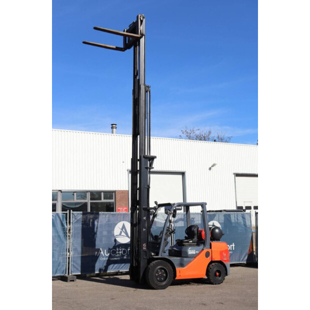 2011 تويوتا 02-8FGJF35-46017737