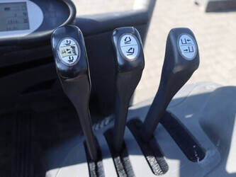 2011-still-rx-60-25-1432651-46017849