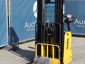 2013-yale-ms12ac-46017984