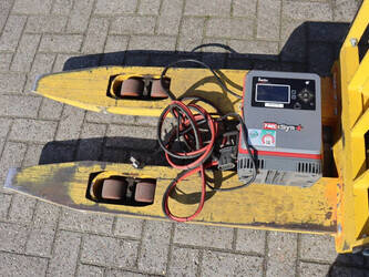 2013-yale-ms12ac-46017986