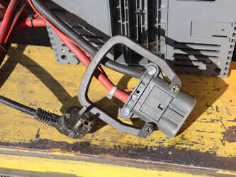 2013-yale-ms12ac-46017990