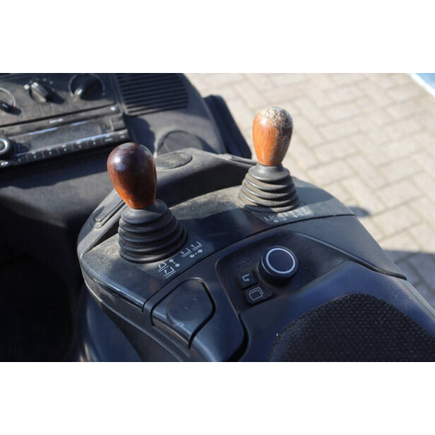 2015 ليندي E20PL-02-46018044