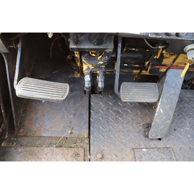 1990 Caterpillar V200B-46018158