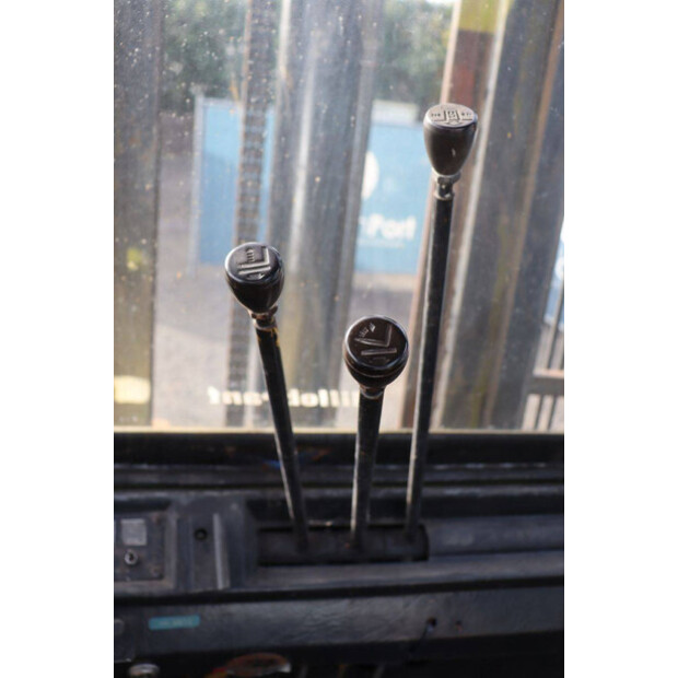 1990 Caterpillar V200B-46018160