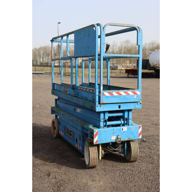 1997 جيه ال جي 2033E-46018196