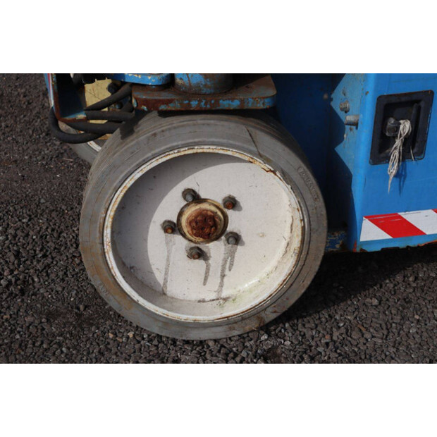 1997 جيه ال جي 2033E-46018199