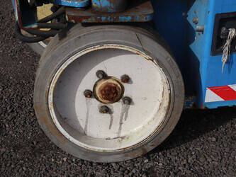 1997-jlg-2033e-46018199