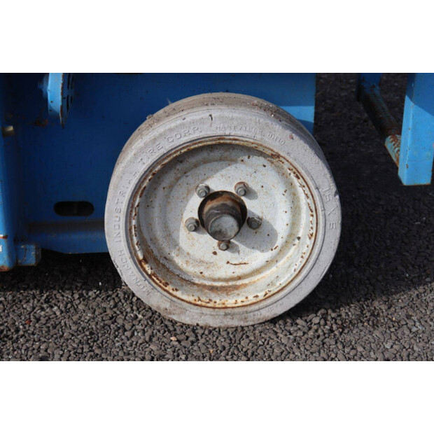 1997 جيه ال جي 2033E-46018200