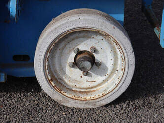 1997-jlg-2033e-46018200