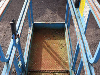 1997-jlg-2033e-46018208