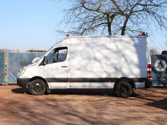 2021-mercedes-benz-sprinter-519-cdi-46018344