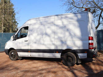 2021-mercedes-benz-sprinter-519-cdi-46018345